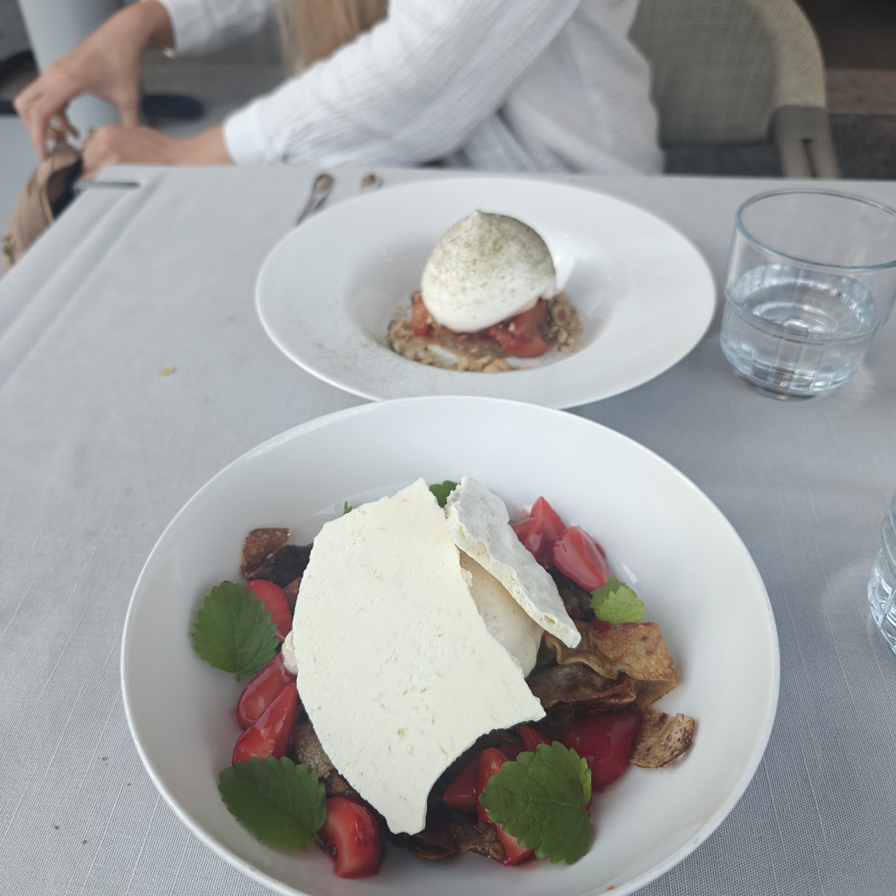 Hasselnötskaka och "pannkakan"
